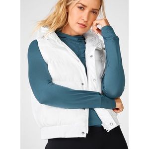 SOLD_White Puffer Sleeveless Vest